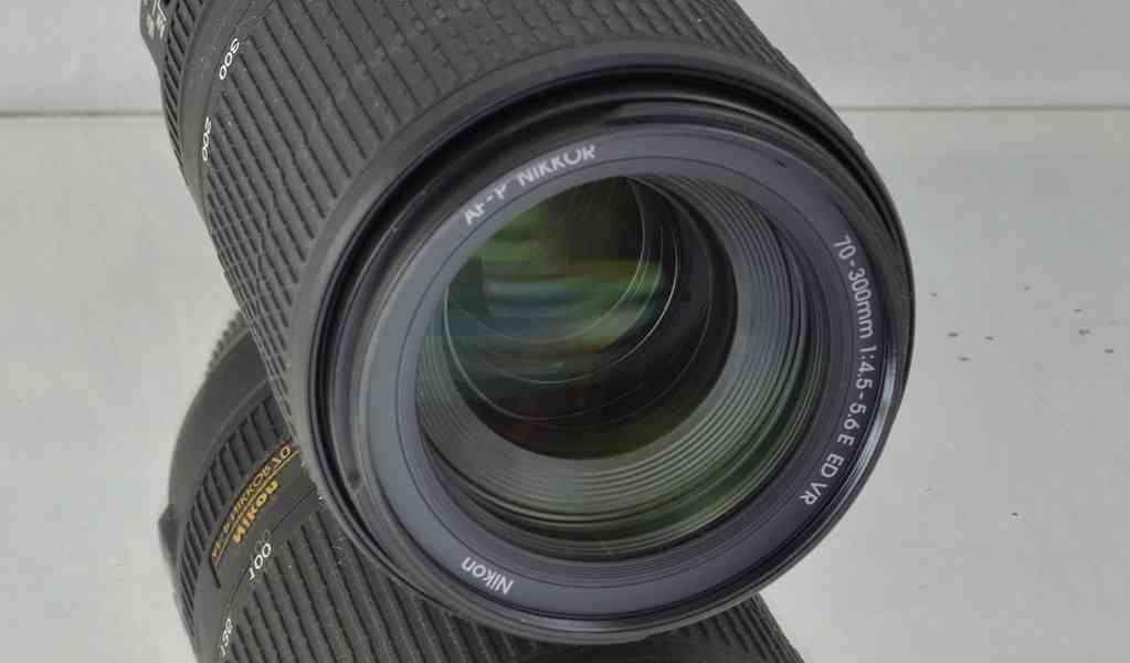 Nikon AF-P Nikkor 70-300mm f/4.5-5.6 E ED VR **FX  - foto 4