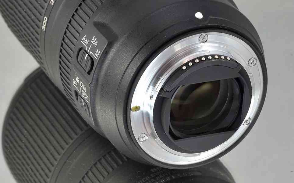 Nikon AF-P Nikkor 70-300mm f/4.5-5.6 E ED VR **FX  - foto 5