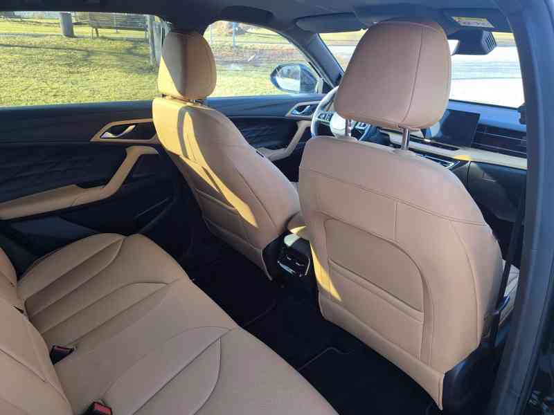 MG HS 1.5T AT EXCLUSIVE | MAX. VÝBAVA | 7 LET ZÁRUKA | KŮŽE - foto 8