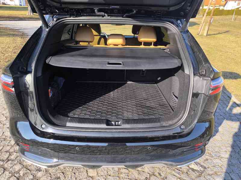 MG HS 1.5T AT EXCLUSIVE | MAX. VÝBAVA | 7 LET ZÁRUKA | KŮŽE - foto 11