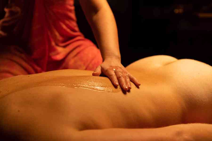 Tantra, relaxace,  vzrušení,  dokonalá masáž - foto 3