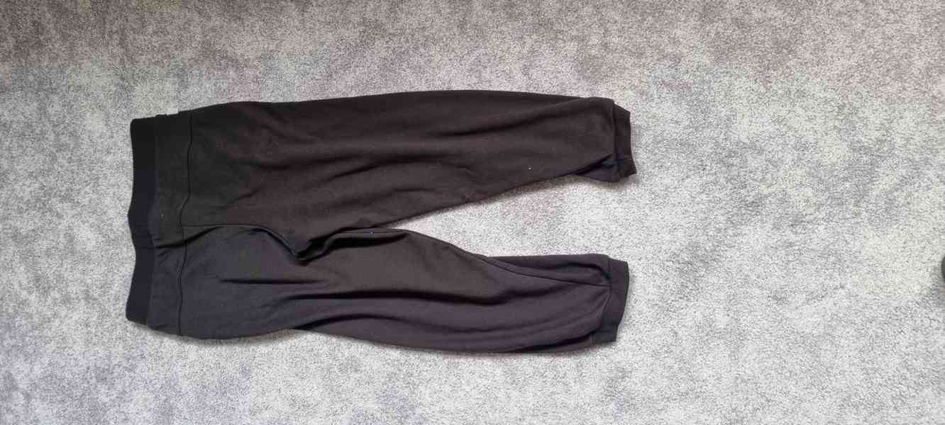 kalhoty černé 3/4 vel. 7-8 let - foto 3