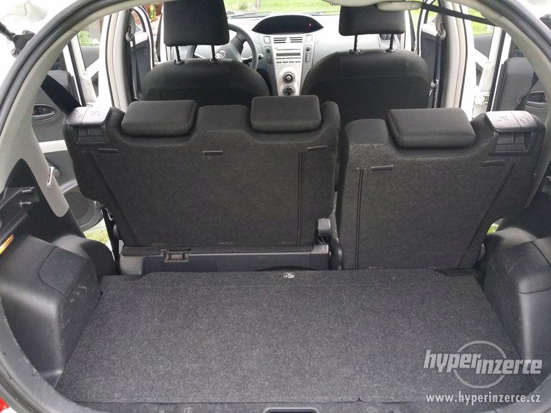 Toyota Yaris II 1.4 D-4D - foto 11