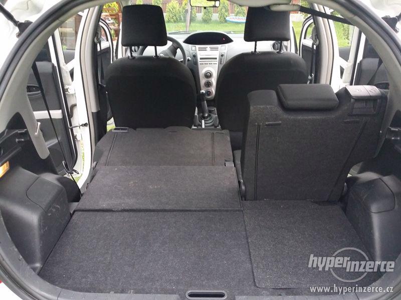Toyota Yaris II 1.4 D-4D - foto 12