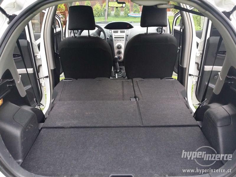 Toyota Yaris II 1.4 D-4D - foto 13