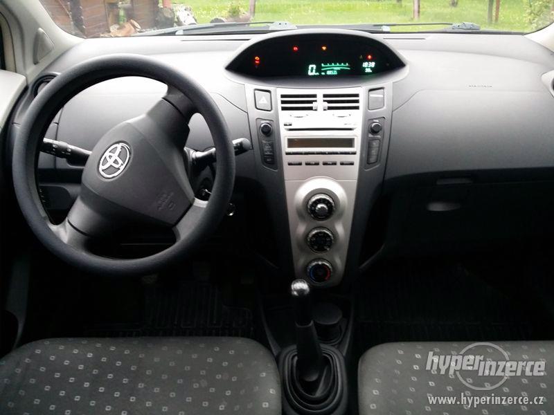 Toyota Yaris II 1.4 D-4D - foto 25