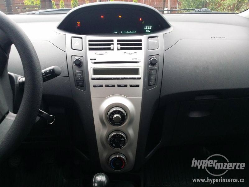 Toyota Yaris II 1.4 D-4D - foto 26