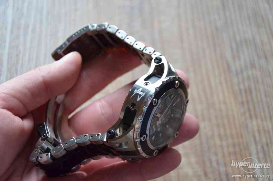 hodinky Invicta Subaqua model 5216 - foto 3
