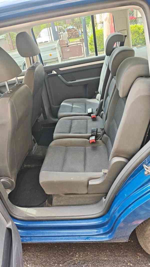 Volkswagen Touran - foto 3