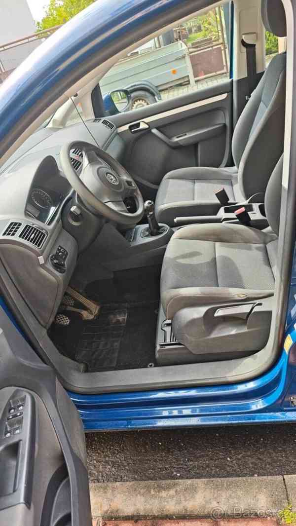 Volkswagen Touran - foto 8