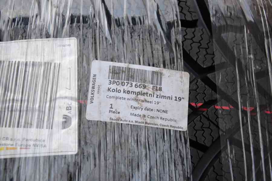 NOVÁ zimní Alu sada Škoda Superb III, IV 235/40 R19 Bridg. - foto 2