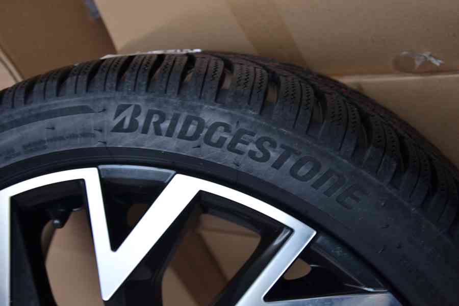 NOVÁ zimní Alu sada Škoda Superb III, IV 235/40 R19 Bridg. - foto 4