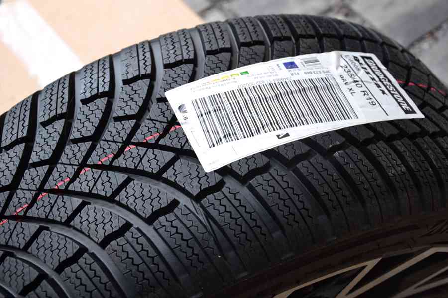 NOVÁ zimní Alu sada Škoda Superb III, IV 235/40 R19 Bridg. - foto 15