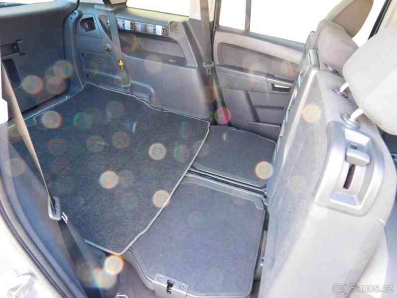 Opel Zafira 1,9   CDTi,,7 míst,,tažné zařízení,, - foto 6