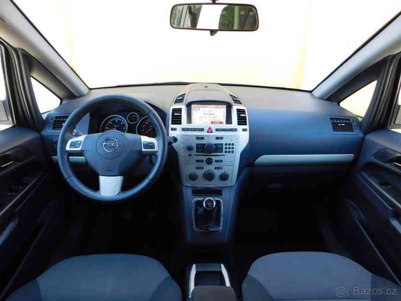Opel Zafira 1,9   CDTi,,7 míst,,tažné zařízení,, - foto 5
