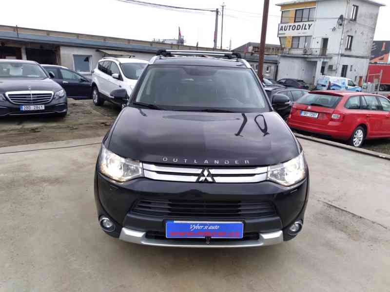 MITSUBISHI OUTLANDER 2.2 DI-D 4x4 AT IN STYLE 1.MAJITEL,ČR - foto 2