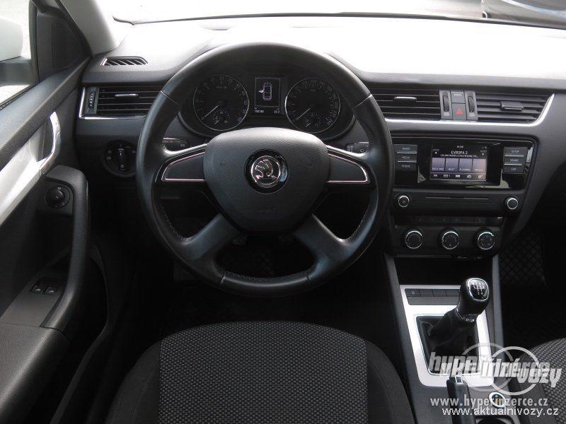 Škoda Octavia 1.6, nafta, rok 2015 - foto 14