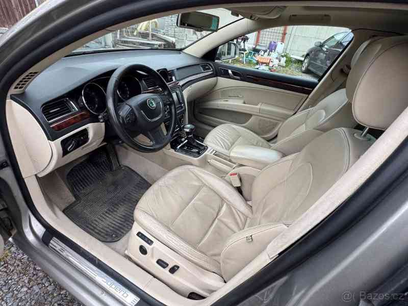 Škoda Superb 3,6   FSI, L&K - foto 12