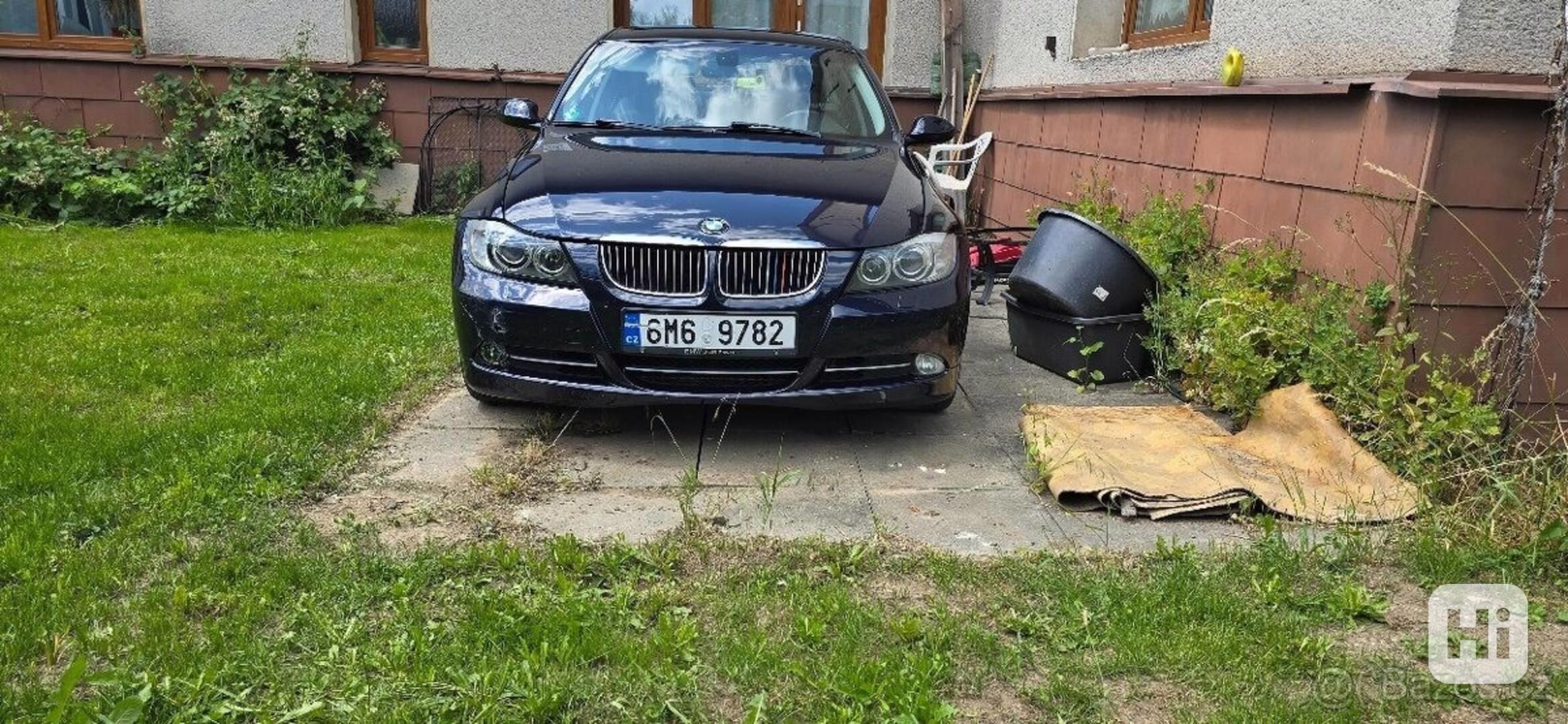 BMW Řada 3 3,0   e90 330xi - foto 1