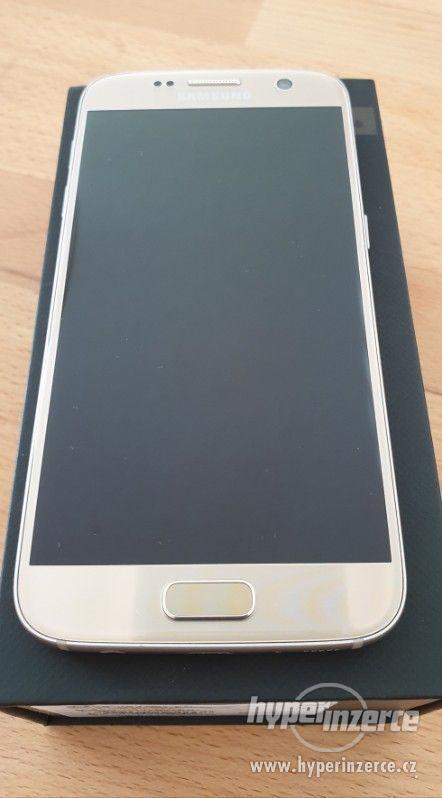Mobilní telefon SAMSUNG S7 Gold 32GB - foto 2