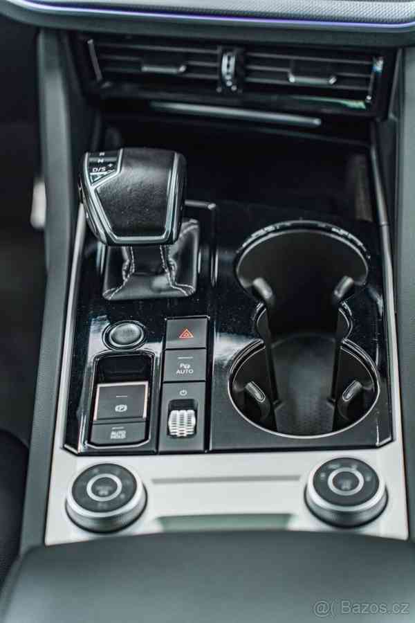 Volkswagen Touareg 3,0   TDi R Line BLACK STYLE MAX VÝB - foto 10