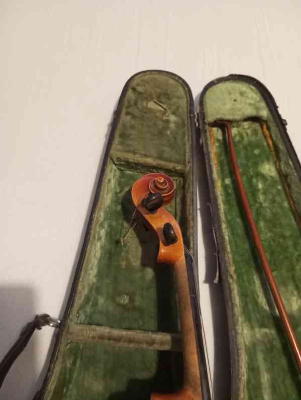 Celé housle  - foto 2