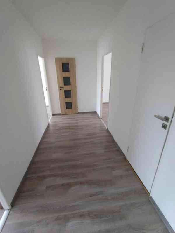 Podnájem bytu 3+1 v DV v ulici Česká - foto 6