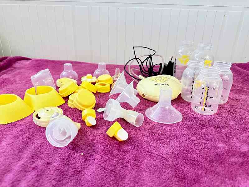 Velká sada elektrická odsávačka Medela swing - foto 2