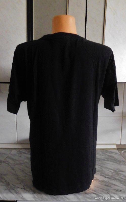 černé bavlněné tričko - foto 2