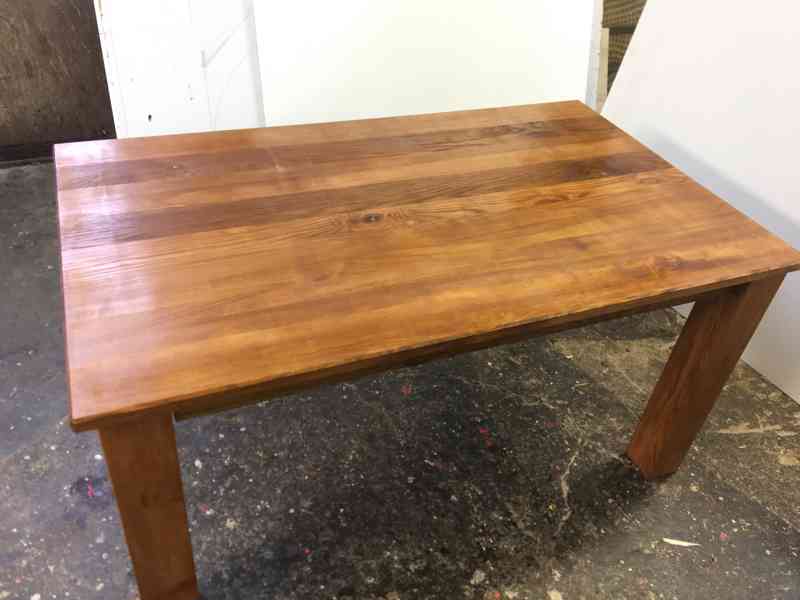 Masivní jídelní stůl - foto 5