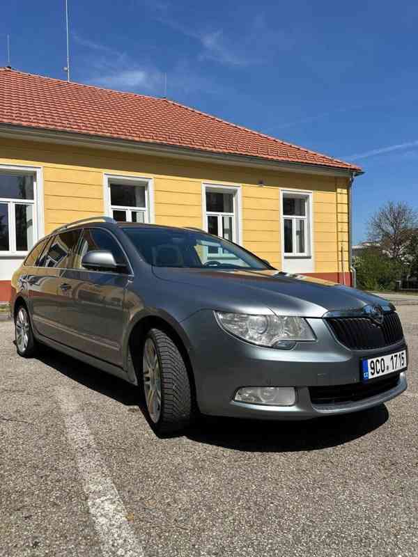 Škoda Superb 2,0   TDI CR, 125 kW, Elegance, ČB - foto 19