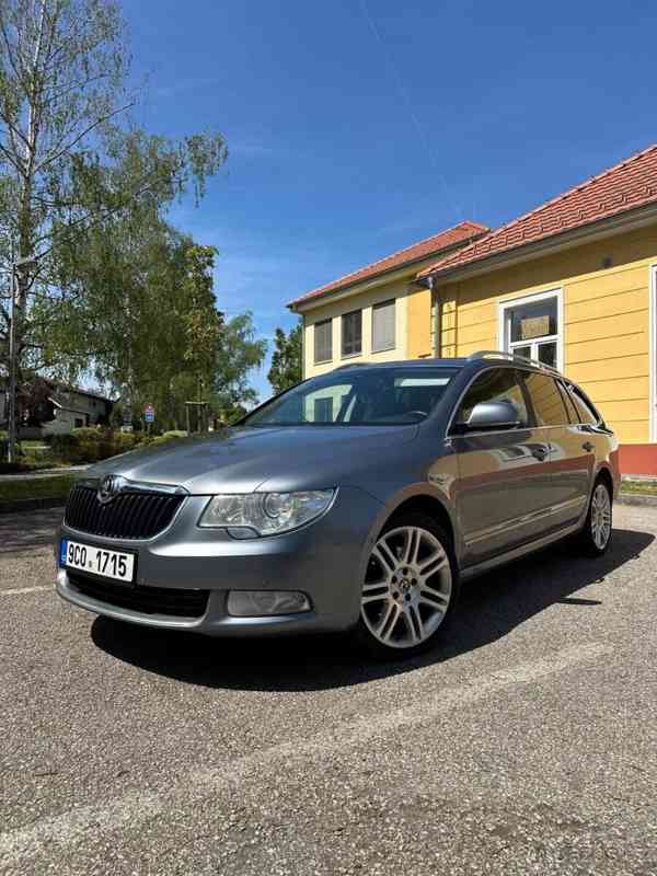 Škoda Superb 2,0   TDI CR, 125 kW, Elegance, ČB - foto 21