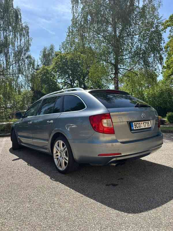Škoda Superb 2,0   TDI CR, 125 kW, Elegance, ČB - foto 4