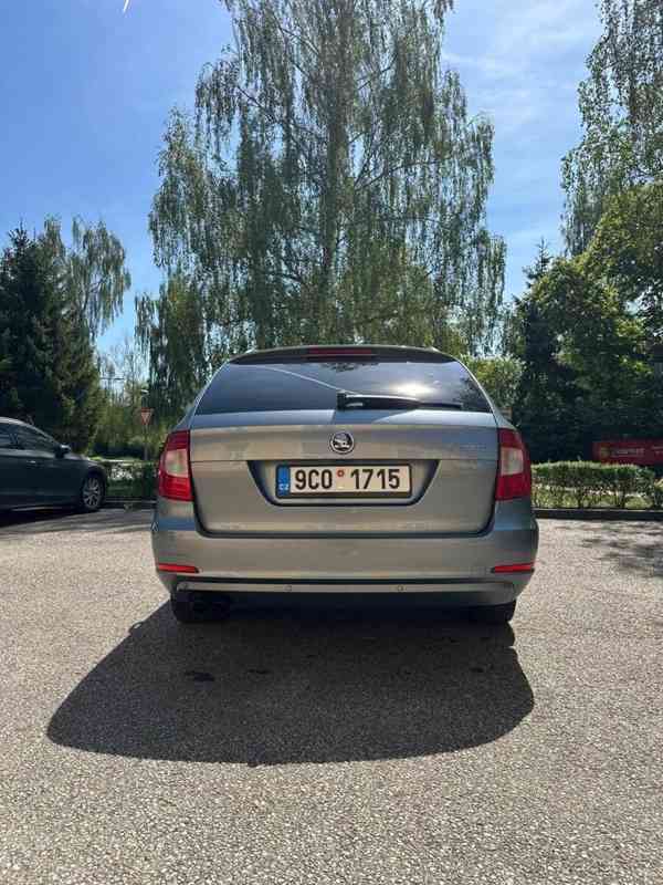 Škoda Superb 2,0   TDI CR, 125 kW, Elegance, ČB - foto 14
