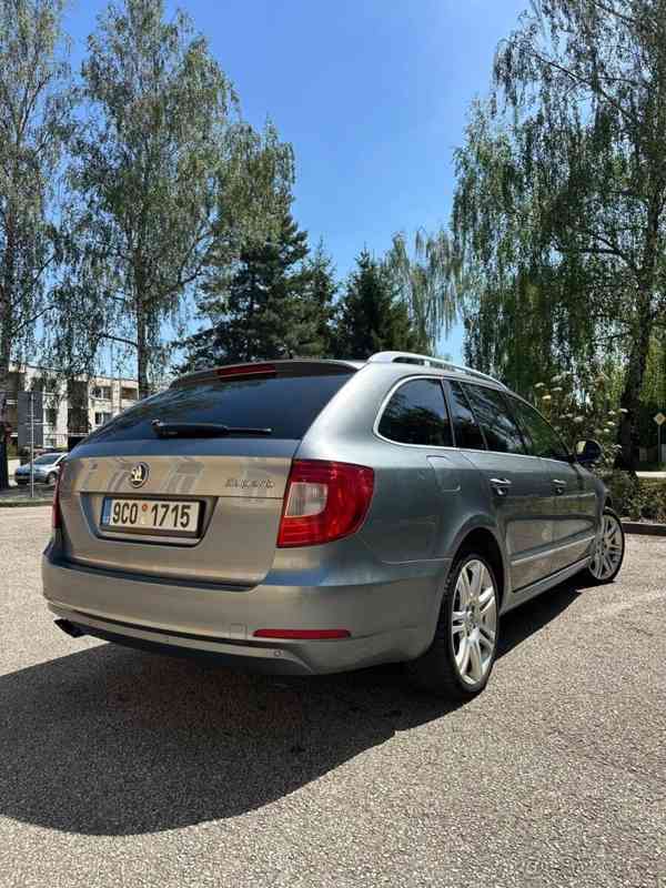 Škoda Superb 2,0   TDI CR, 125 kW, Elegance, ČB - foto 15