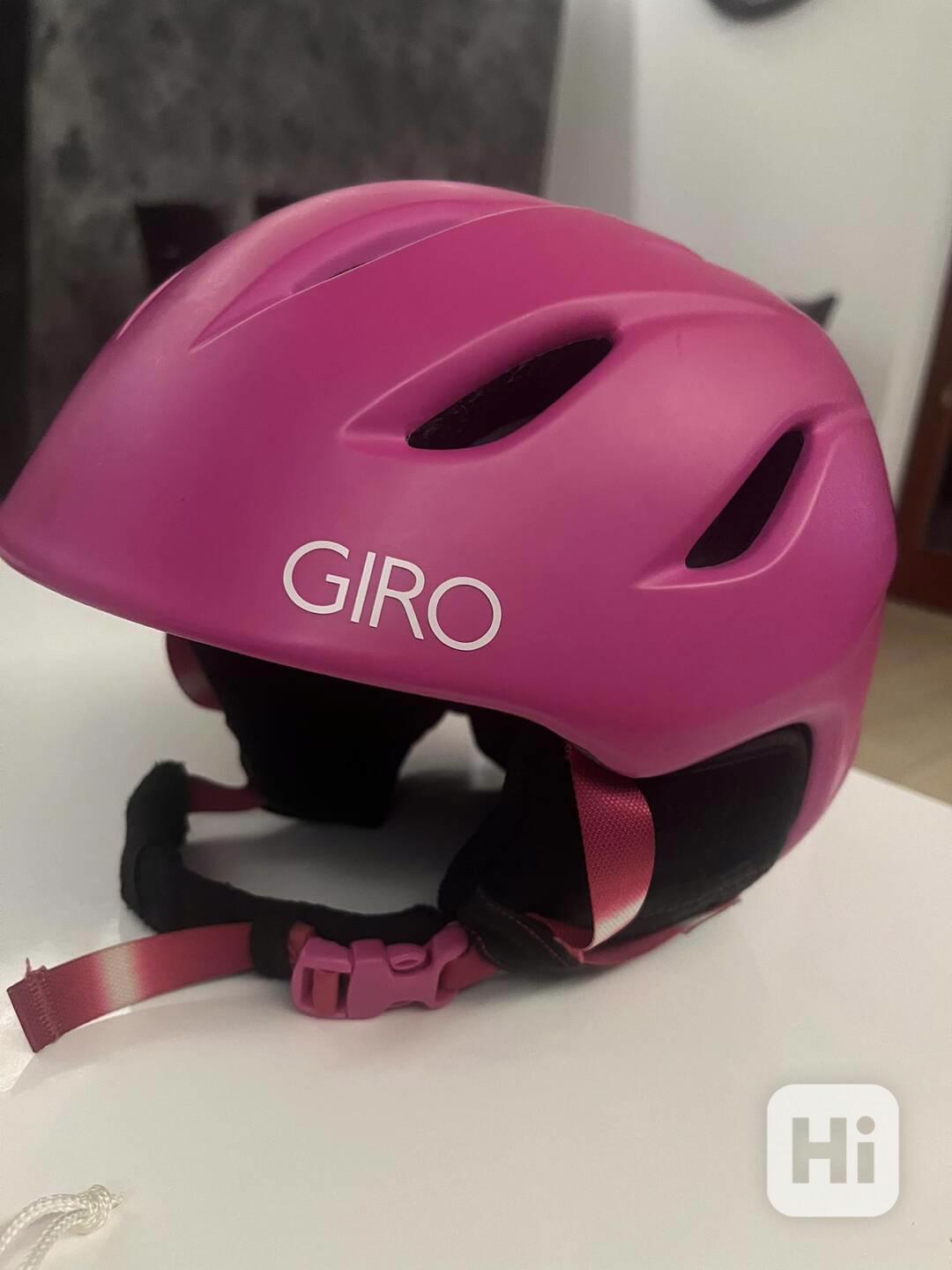  Lyžařská helma GIRO + brýle BLIZ - foto 1