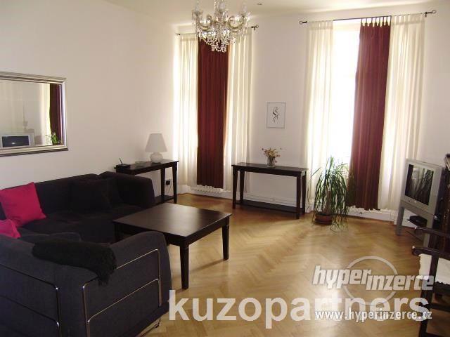Pronájem bytu - krásný, zařízený byt 2+1, 82m2, s komorou, Praha 1 - Nové Město, ul. Biskupská