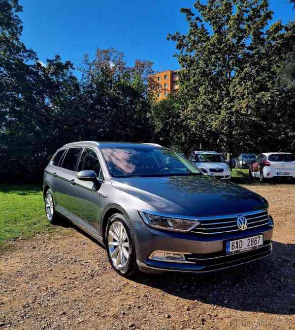 Volkswagen Passat 2,0   140kW TOP STAV - foto 19