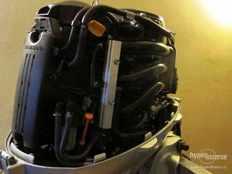 Lodní motor Honda 50hp - foto 4