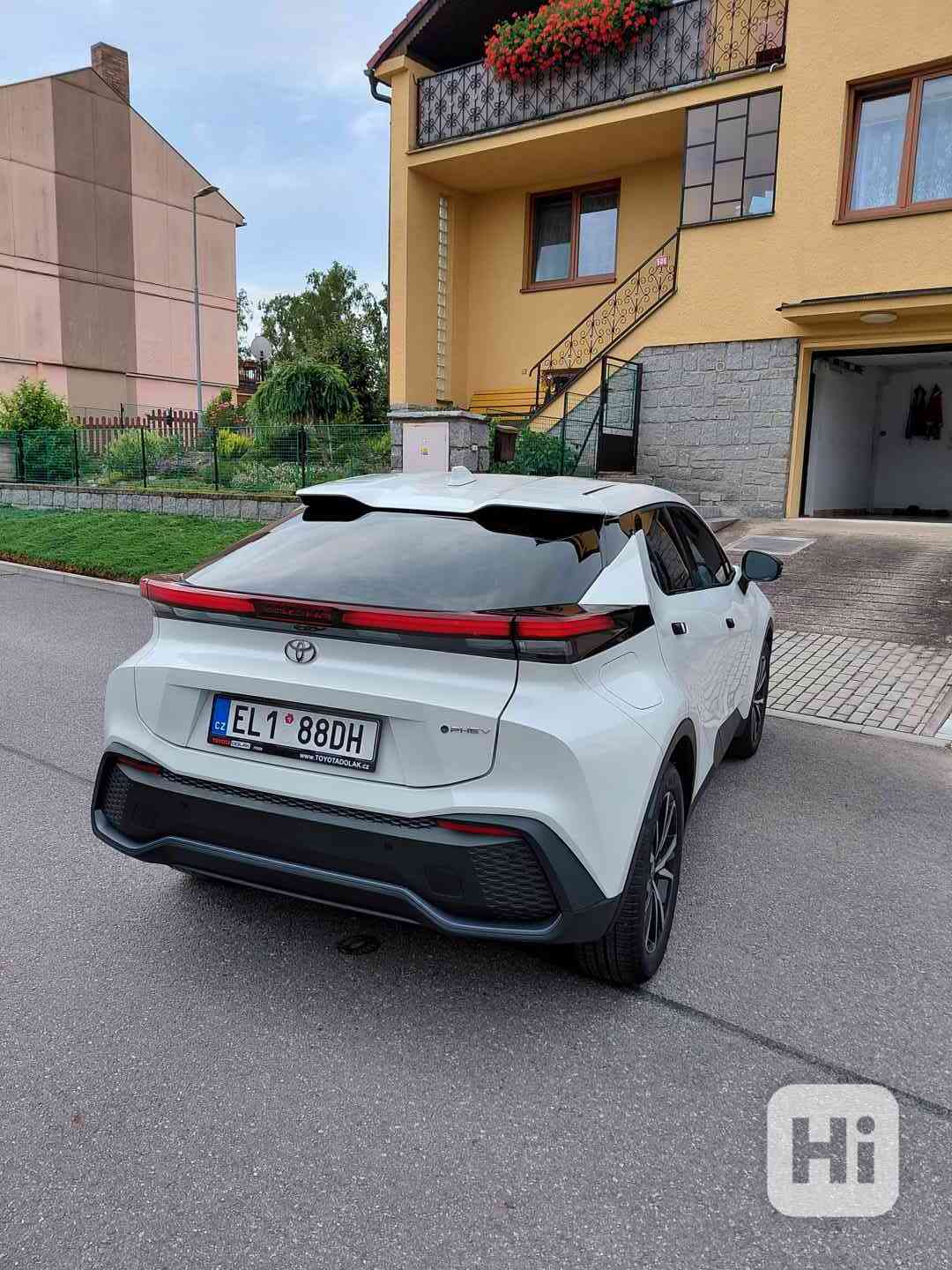 Toyota C-HR - foto 1