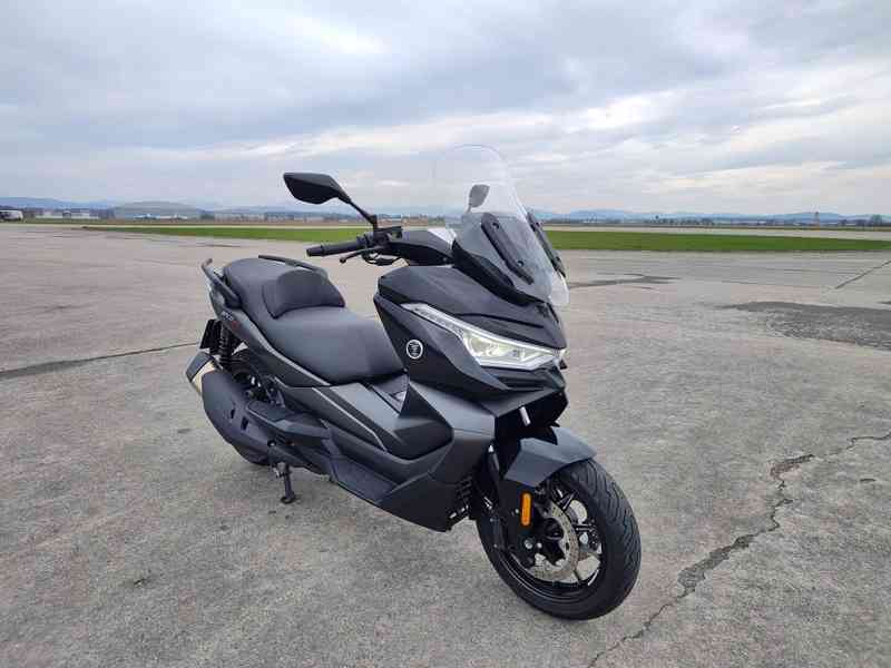 VOGE SR4 350i MAX, najeto 2000 km, bohatá výbava - foto 10