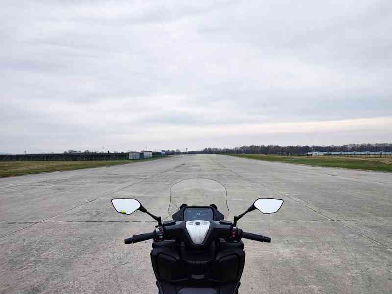 VOGE SR4 350i MAX, najeto 2000 km, bohatá výbava - foto 5