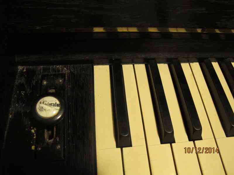 Pianino značky Koch & Korselt   - foto 8