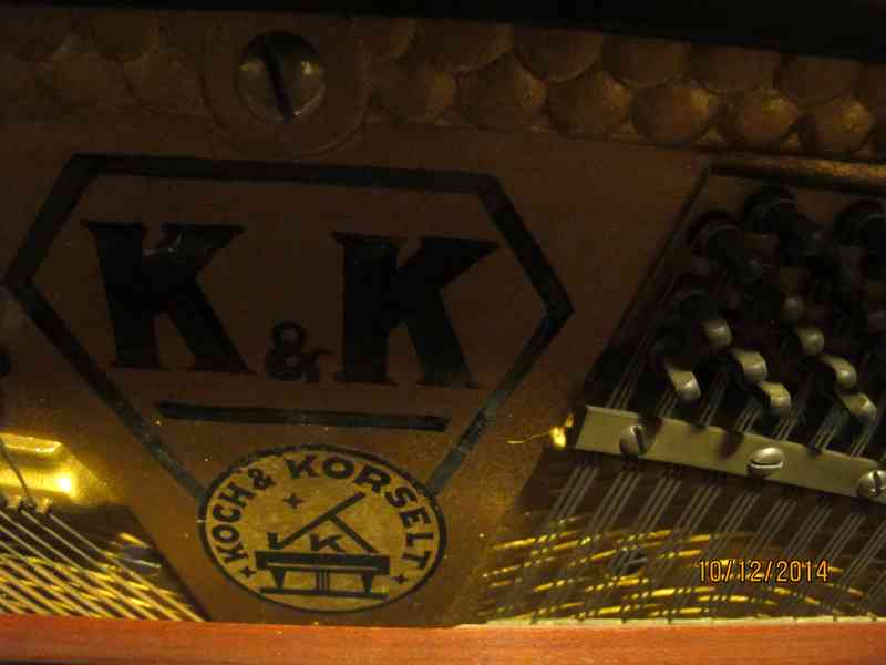 Pianino značky Koch & Korselt   - foto 6