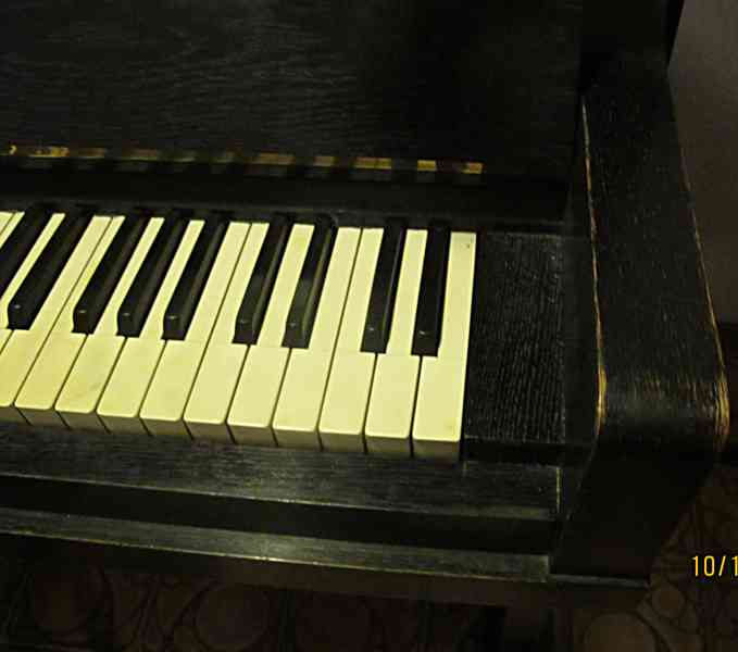 Pianino značky Koch & Korselt   - foto 2