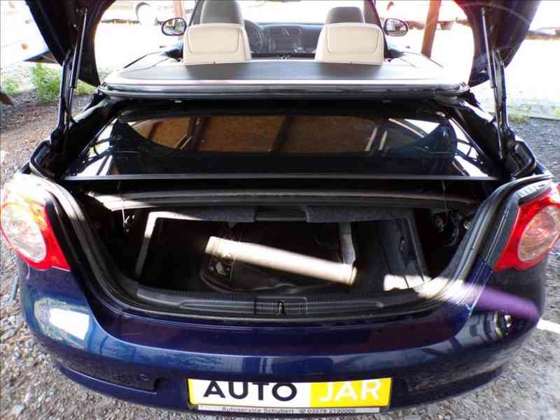 Volkswagen Eos 2,0 FSI - NOVÁ STK V CENĚ VOZU - foto 14