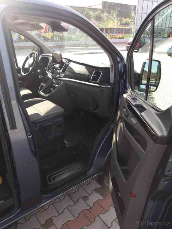 Ford Tourneo Custom 2,0   TITANIUM EcoBlue 96kW - foto 10