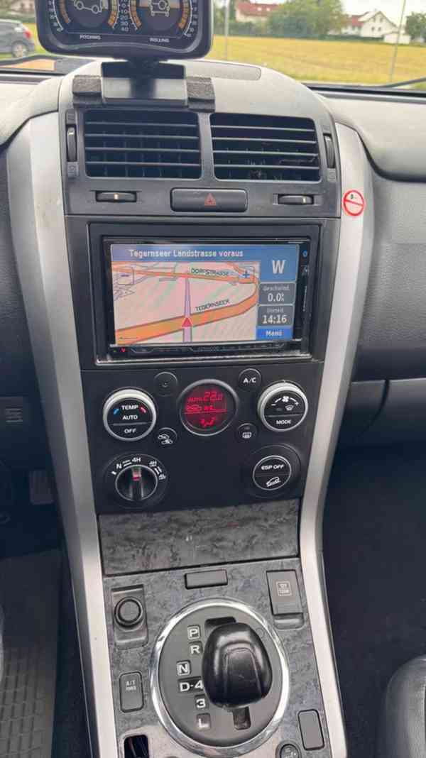 Suzuki Grand Vitara 3.2i 20J AUT benzín 171kw - foto 13
