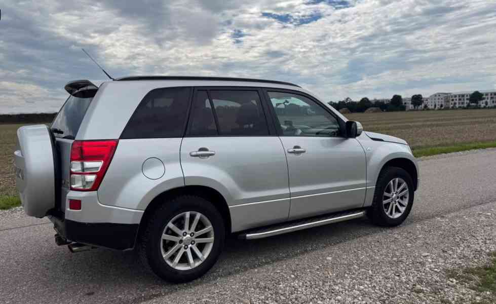 Suzuki Grand Vitara 3.2i 20J AUT benzín 171kw - foto 4