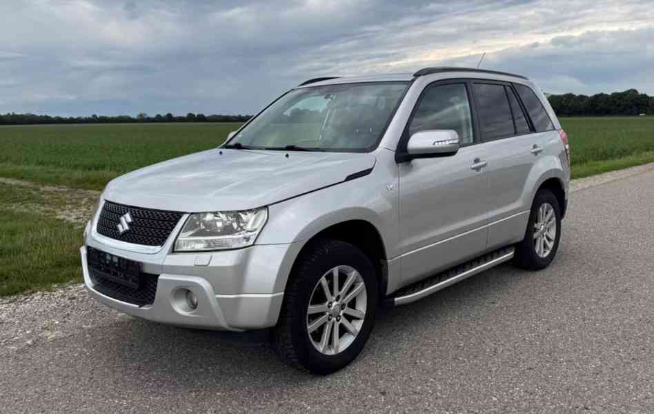 Suzuki Grand Vitara 3.2i 20J AUT benzín 171kw - foto 10